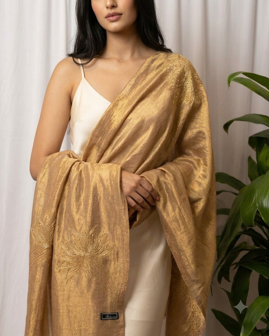 Kamal | Hand-Embroidered Fine Wool Stole