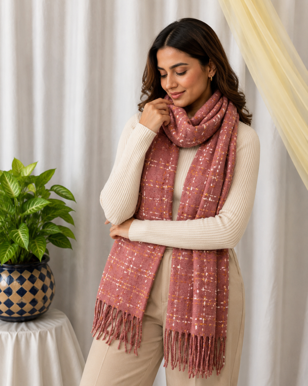 Jugnu | Warm Knitted Stole
